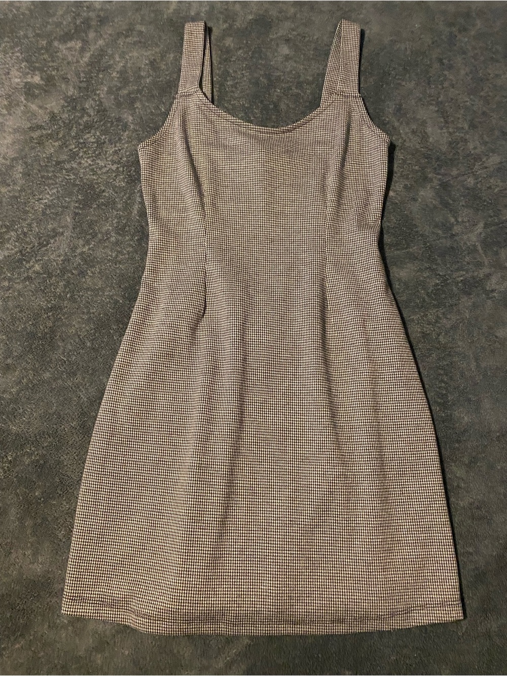 Forever 21 Tan Houndstooth Mini Sheath Dress